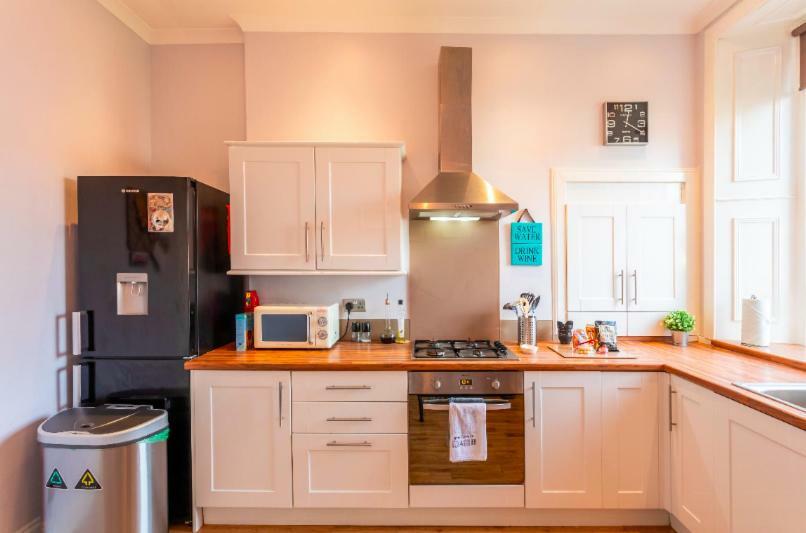 Clyde View Apartment เฮเลนส์บะระ ภายนอก รูปภาพ